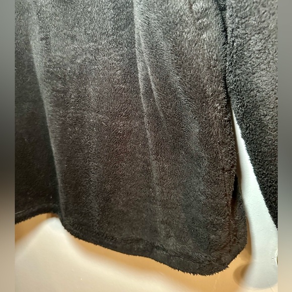 The North Face Osito Women’s black jacket Large - Picture 12 of 15